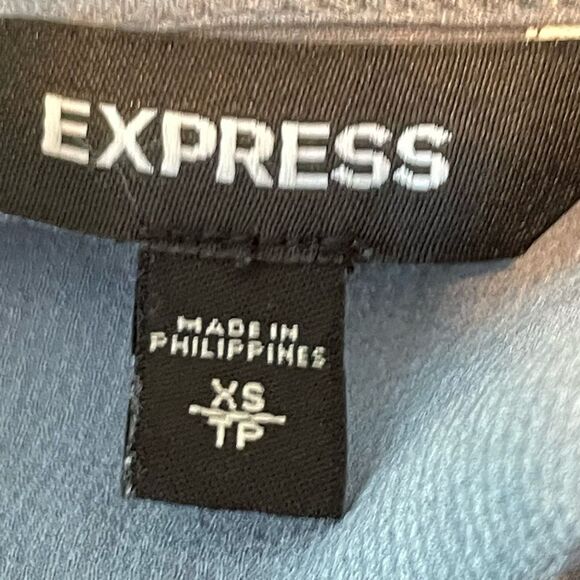 Express Satin Surplice Blouse Blue Cropped Dolman Long Sleeve V-Neck Top Sz XS - Picture 7 of 8